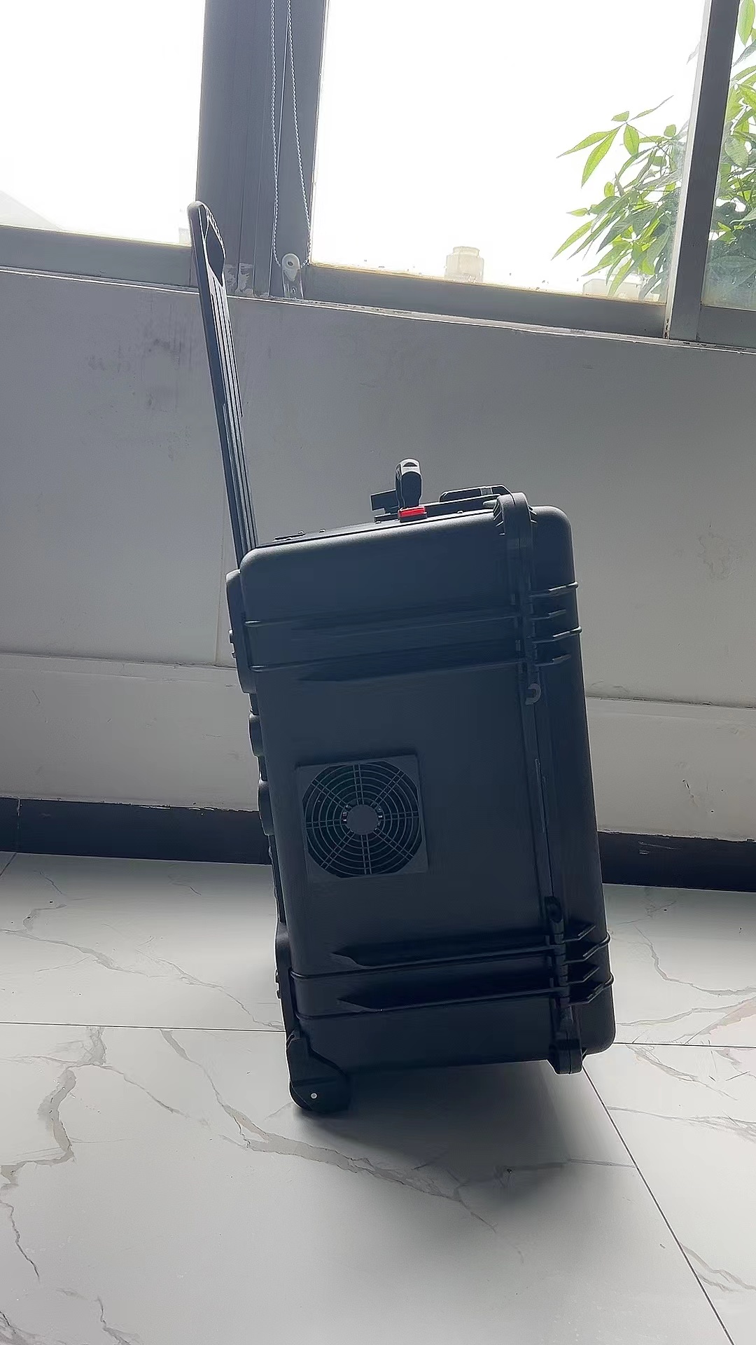 平和手拉箱型移动通信干扰器